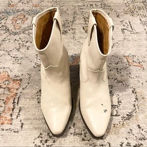 Universal Thread - White Pull-On Western Boots